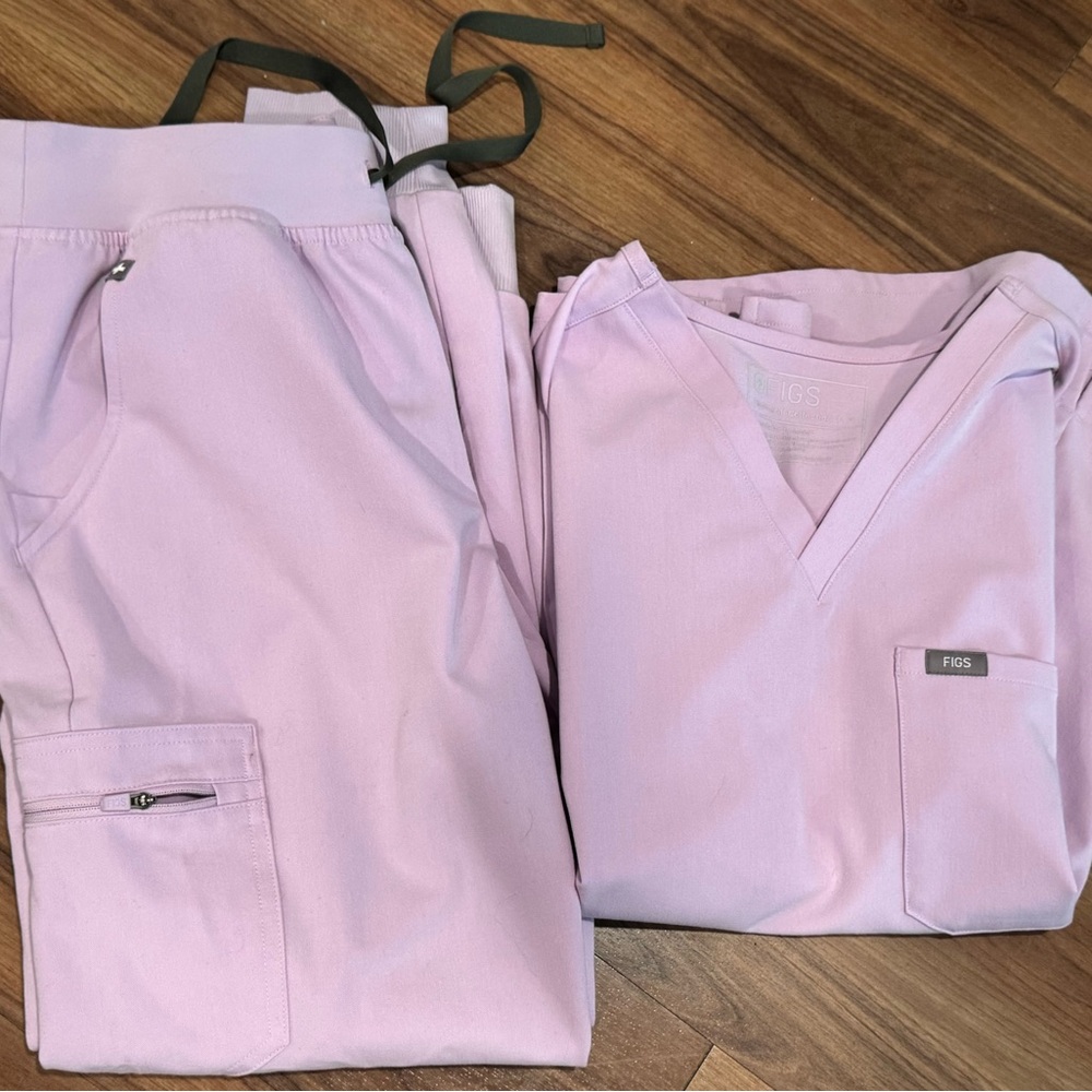 Figs Light Purple Scrub Set